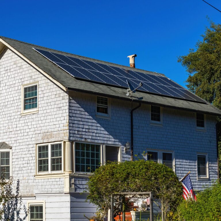 Eficiencia energética en edificios: Sistemas de energía renovable
