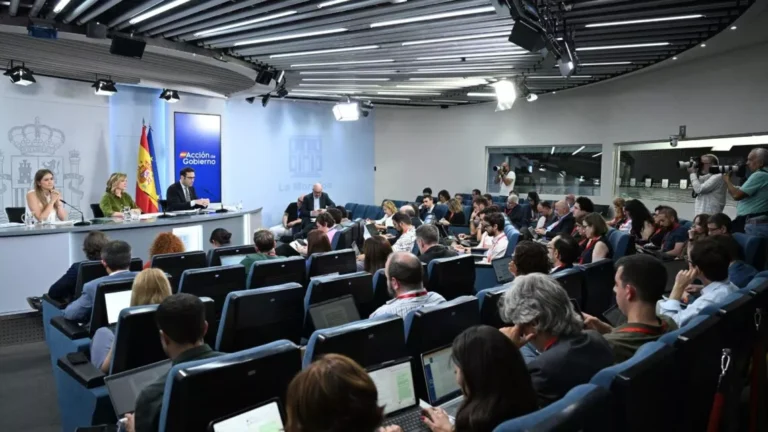 El Gobierno aprueba nuevas medidas para impulsar el uso de energías renovables en la climatización de edificios