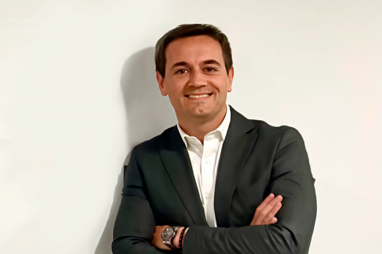 Daniel Pastor asume la dirección general de Saint-Gobain Químicos para la Construcción