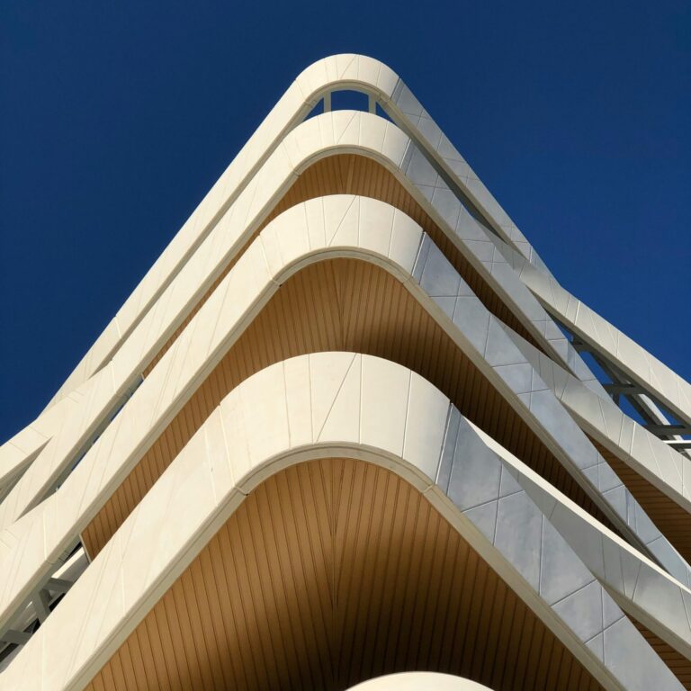 La UE impulsa la Nueva Bauhaus Europea para fomentar barrios sostenibles, inclusivos y centrados en las personas